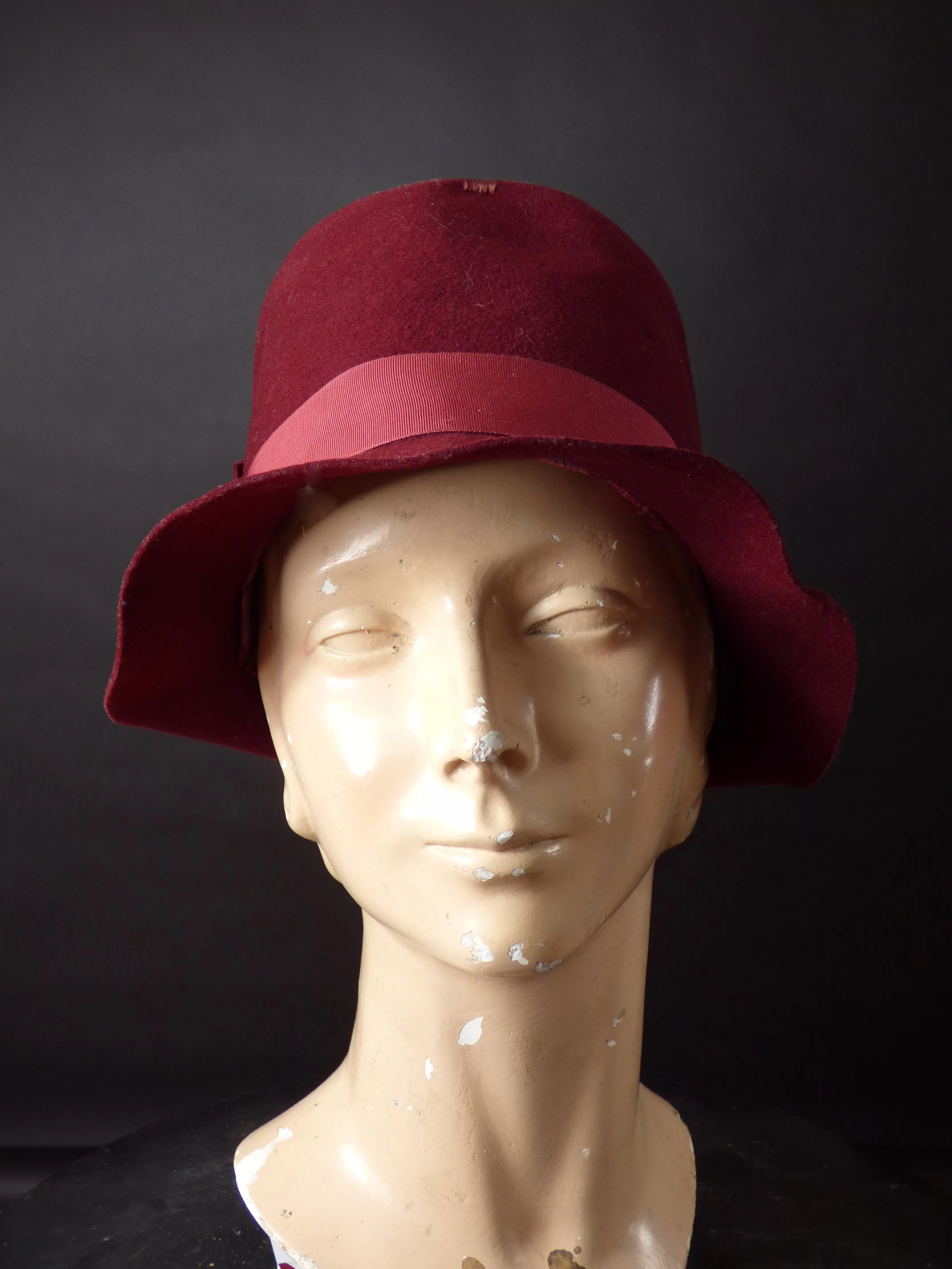 1920s Burgundy Wool Felt Sculpted Soft Cloche