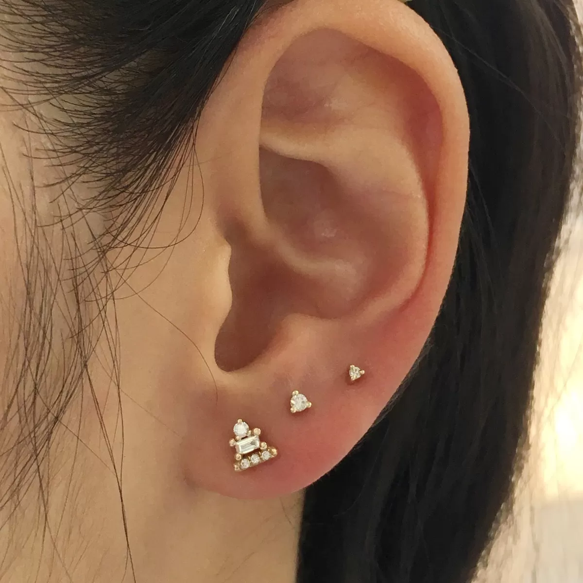 2 mm Diamond Dot Stud (Single)