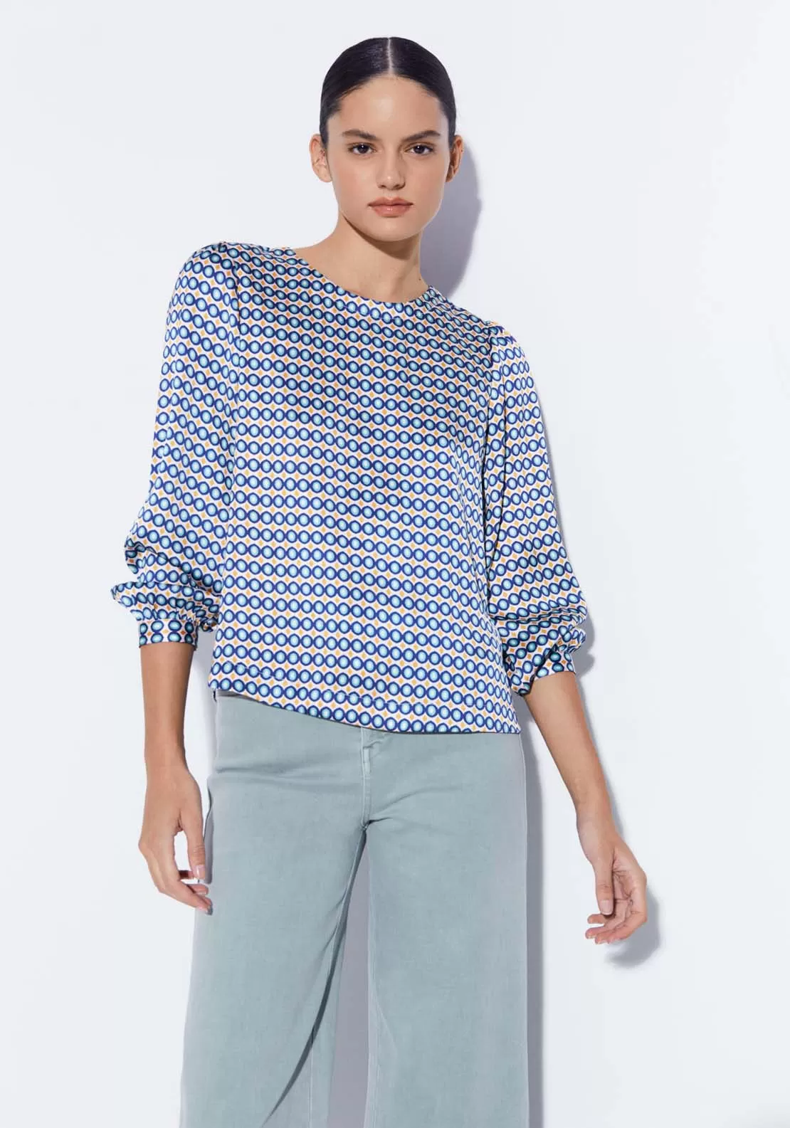 Basic printed top