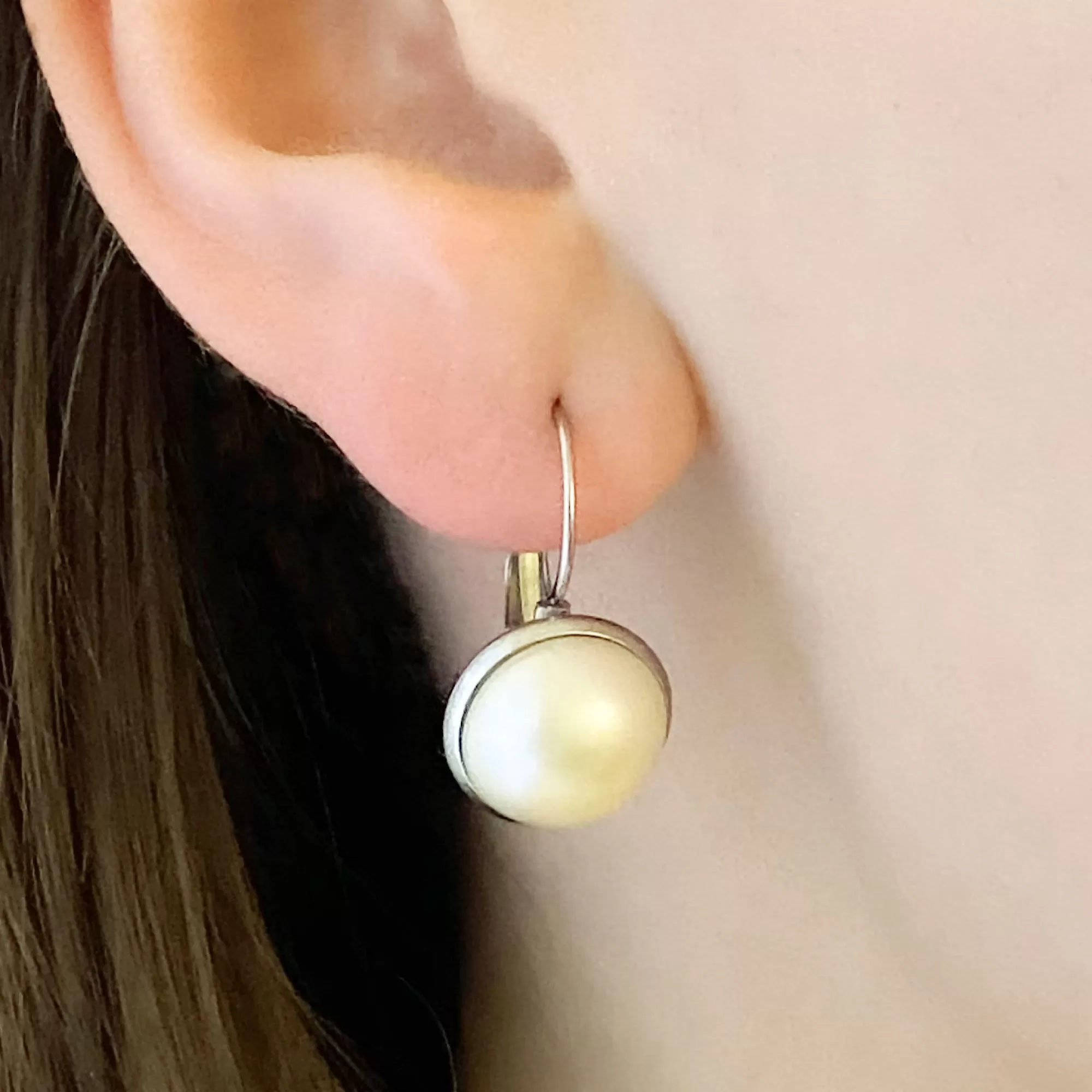 BENTON silver and cream pearl drop earrings