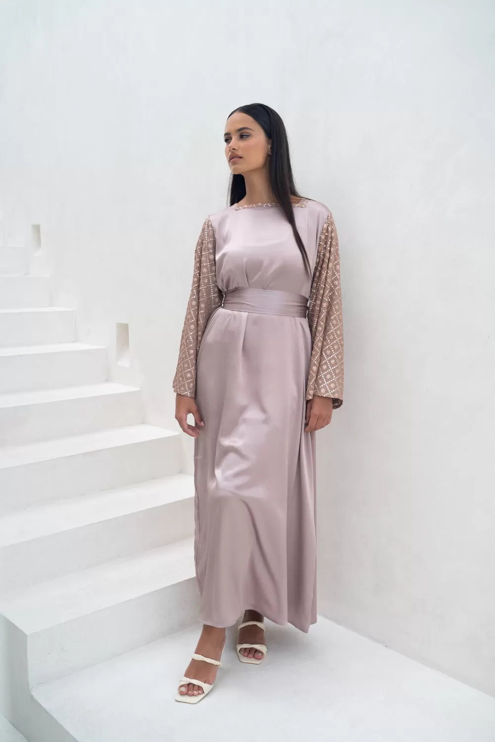 Blushing Harmony Abaya