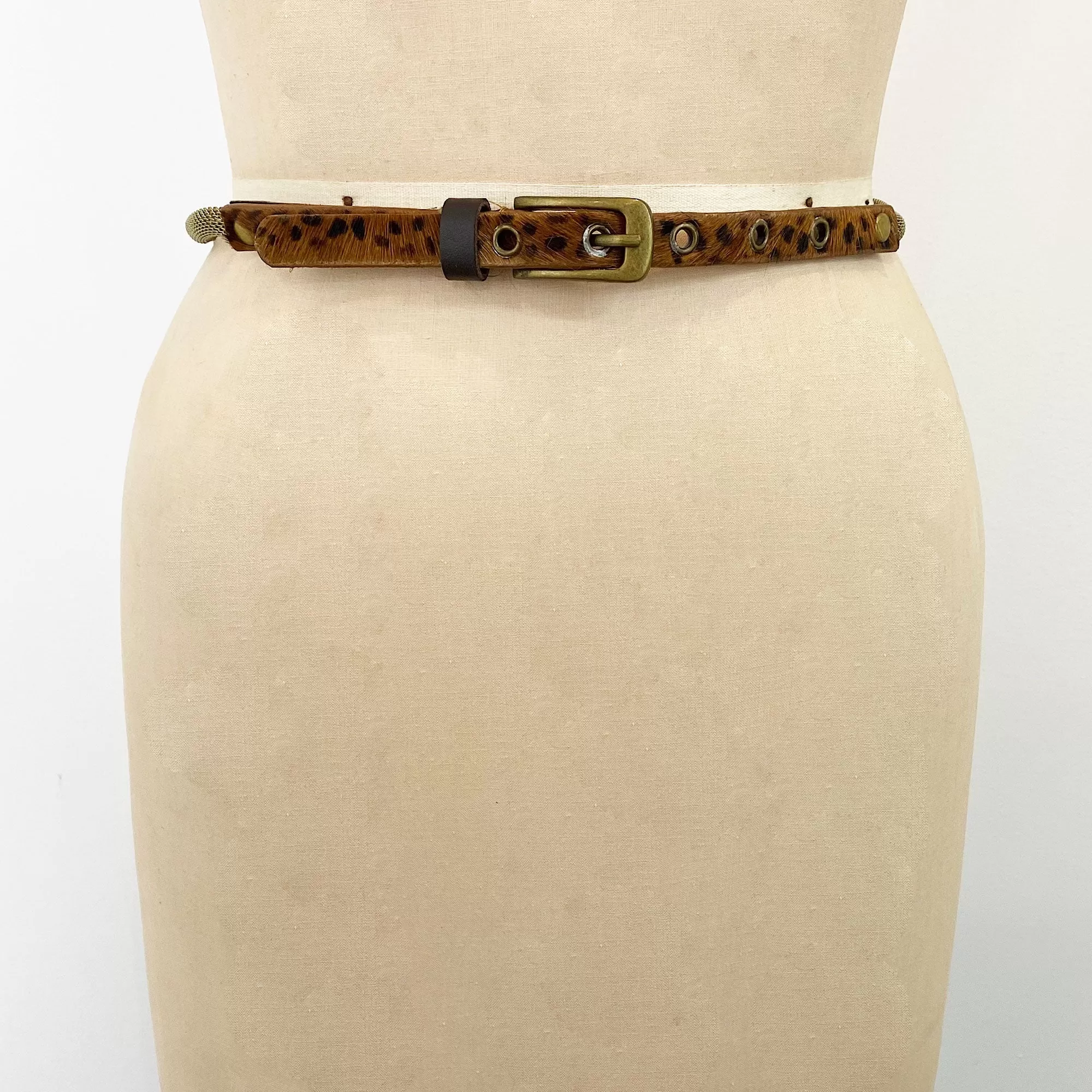 CAELYN vintage fur trim mesh belt