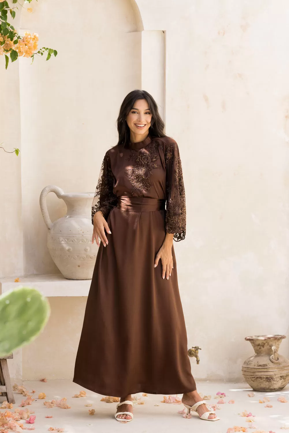 Cinnamon Blooms abaya