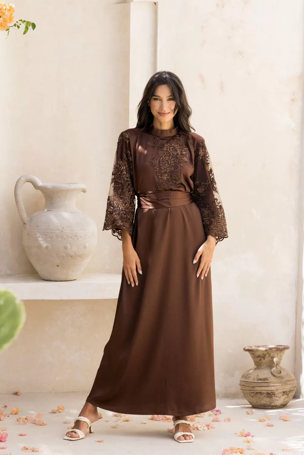 Cinnamon Blooms abaya