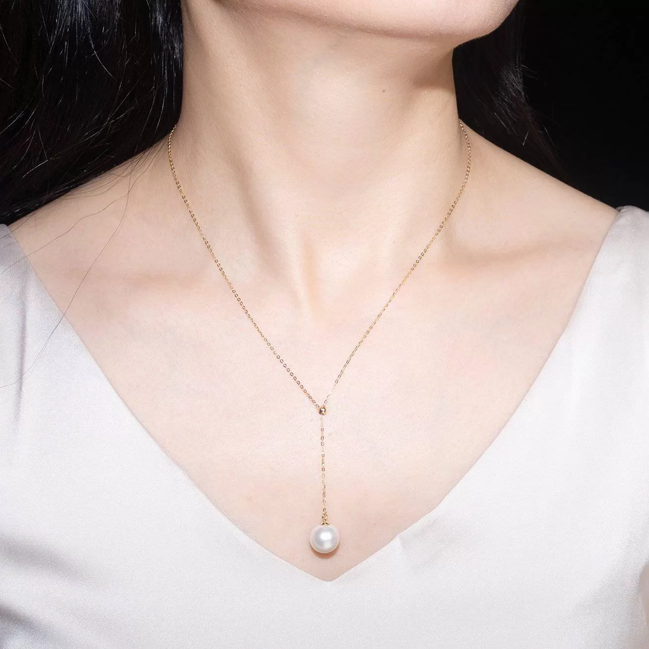 Elegant Freshwater Pearl Necklace WN00440