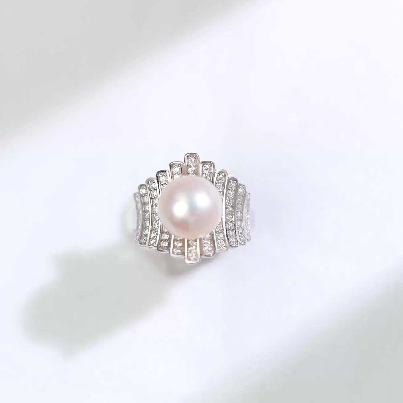 Elegant Freshwater Pearl Ring WR00143