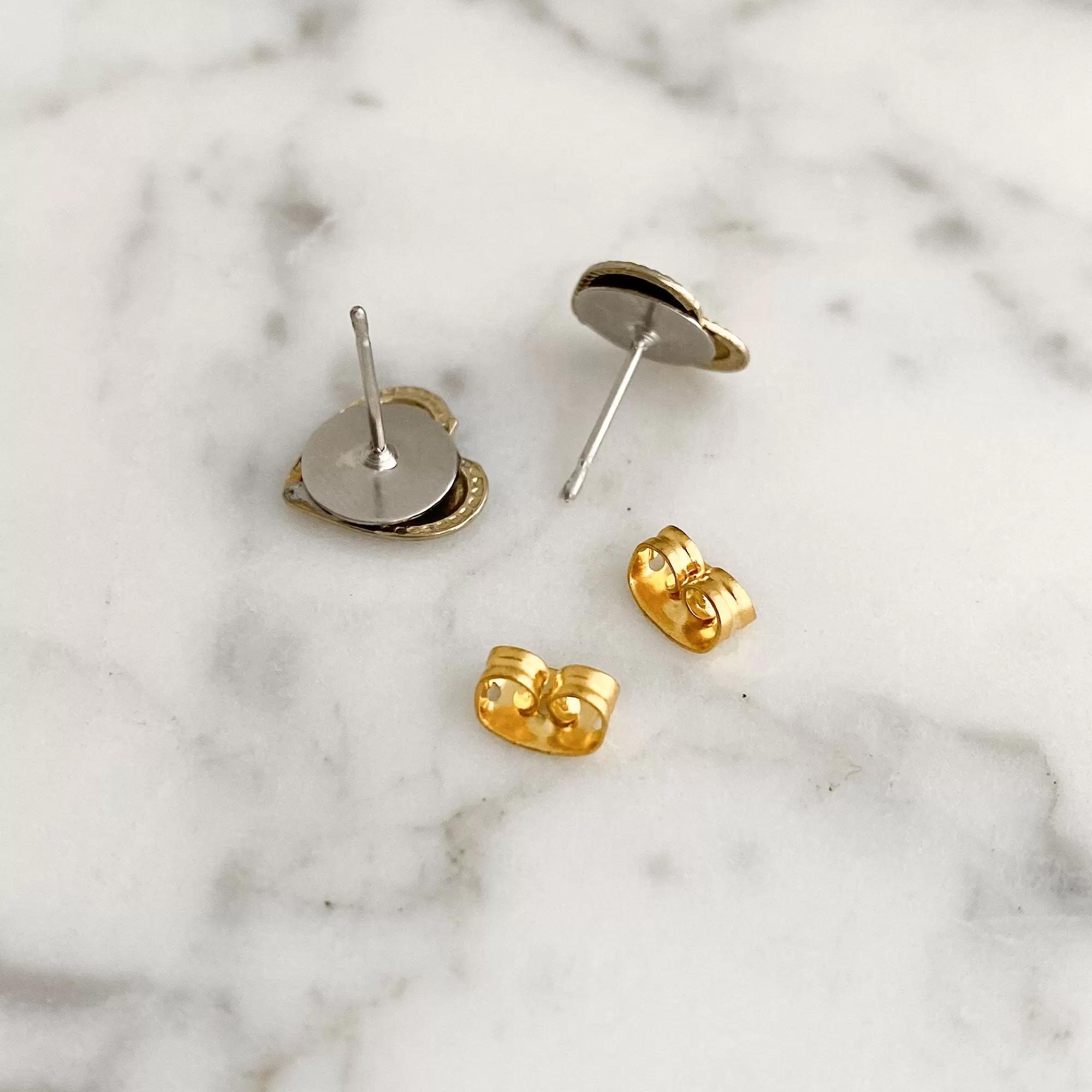 FRANCINE vintage gold tone heart studs