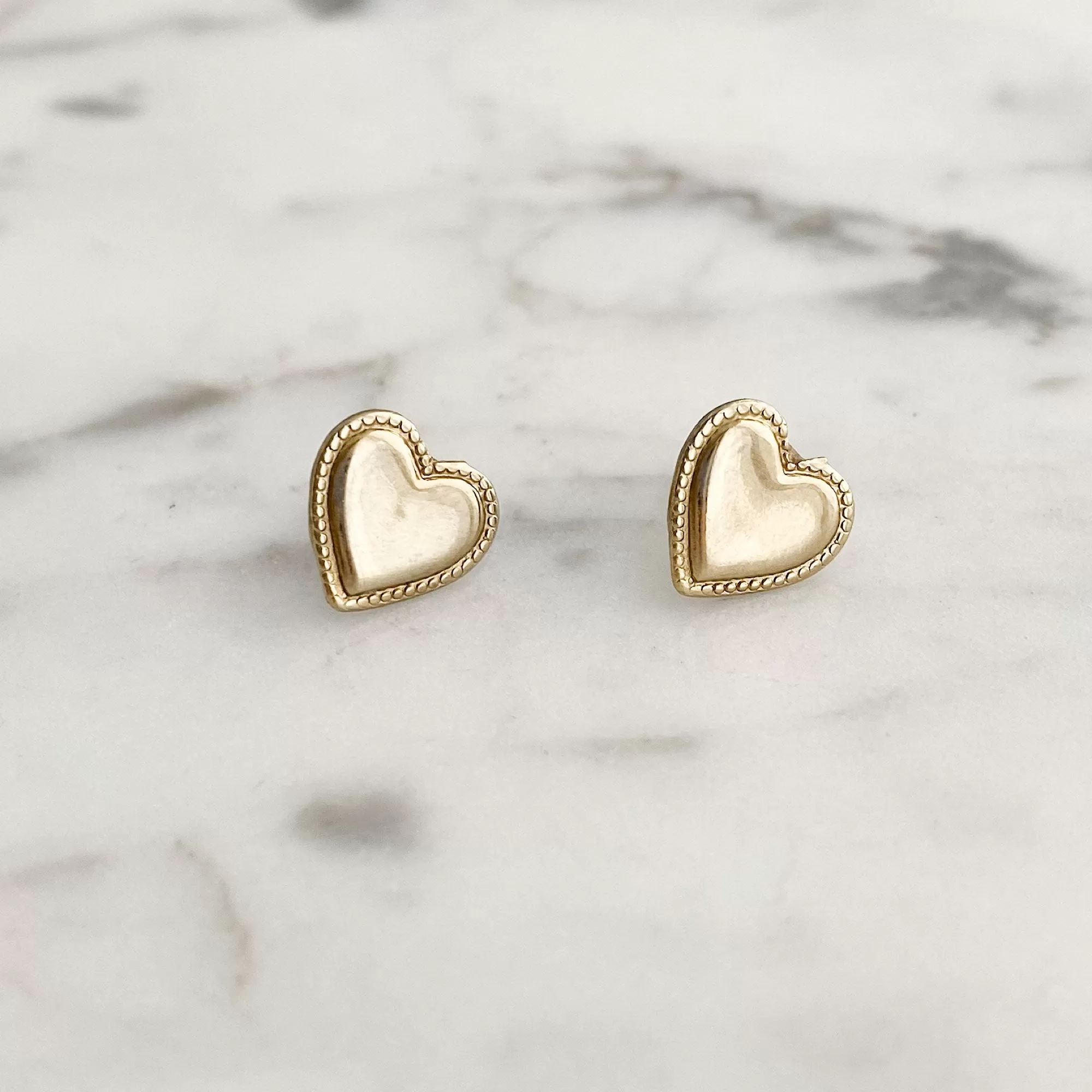 FRANCINE vintage gold tone heart studs