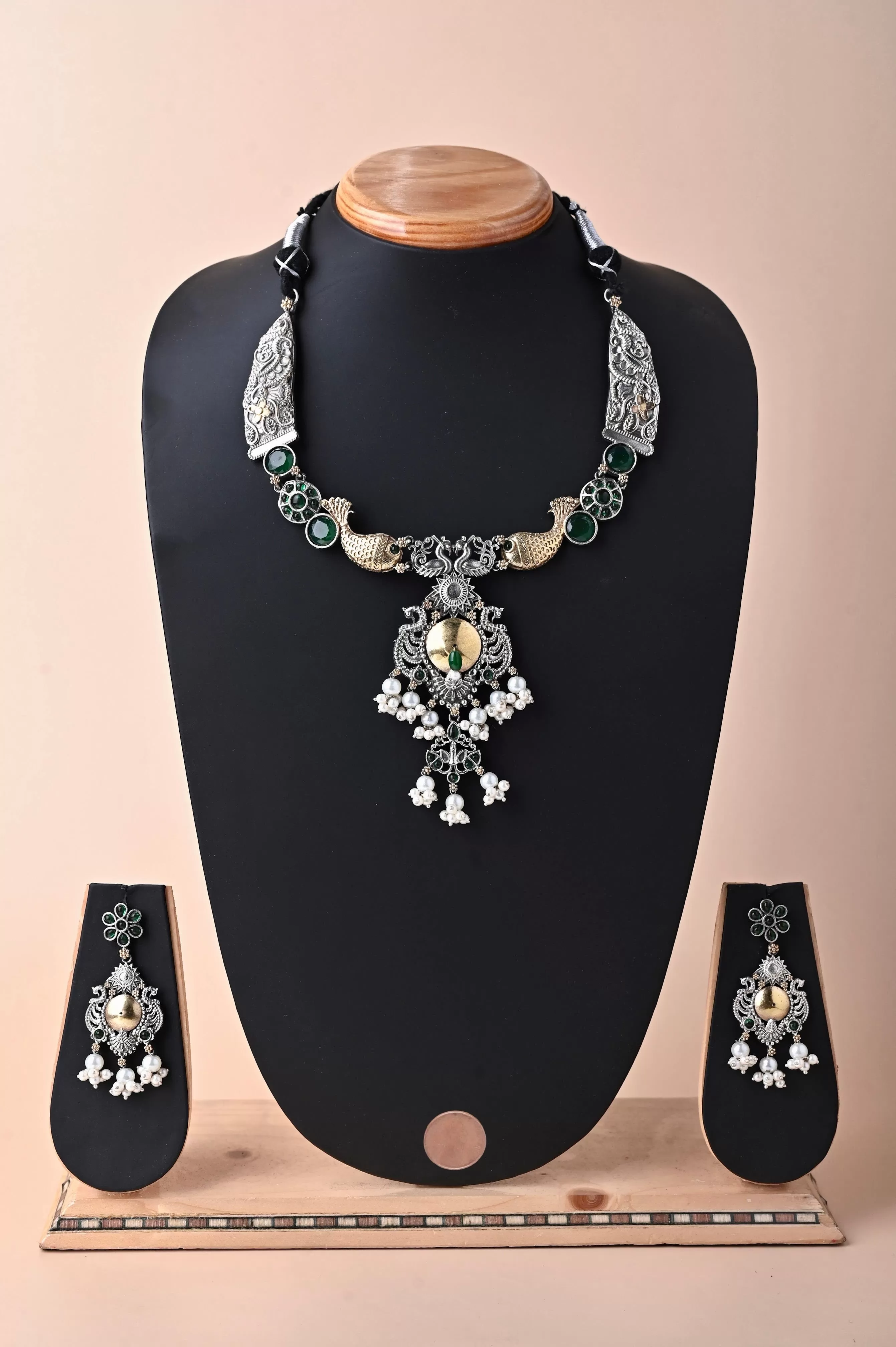 Golden and Silver Metal Dual Tone Princess Style Necklace Set with Monalisa Stone Work