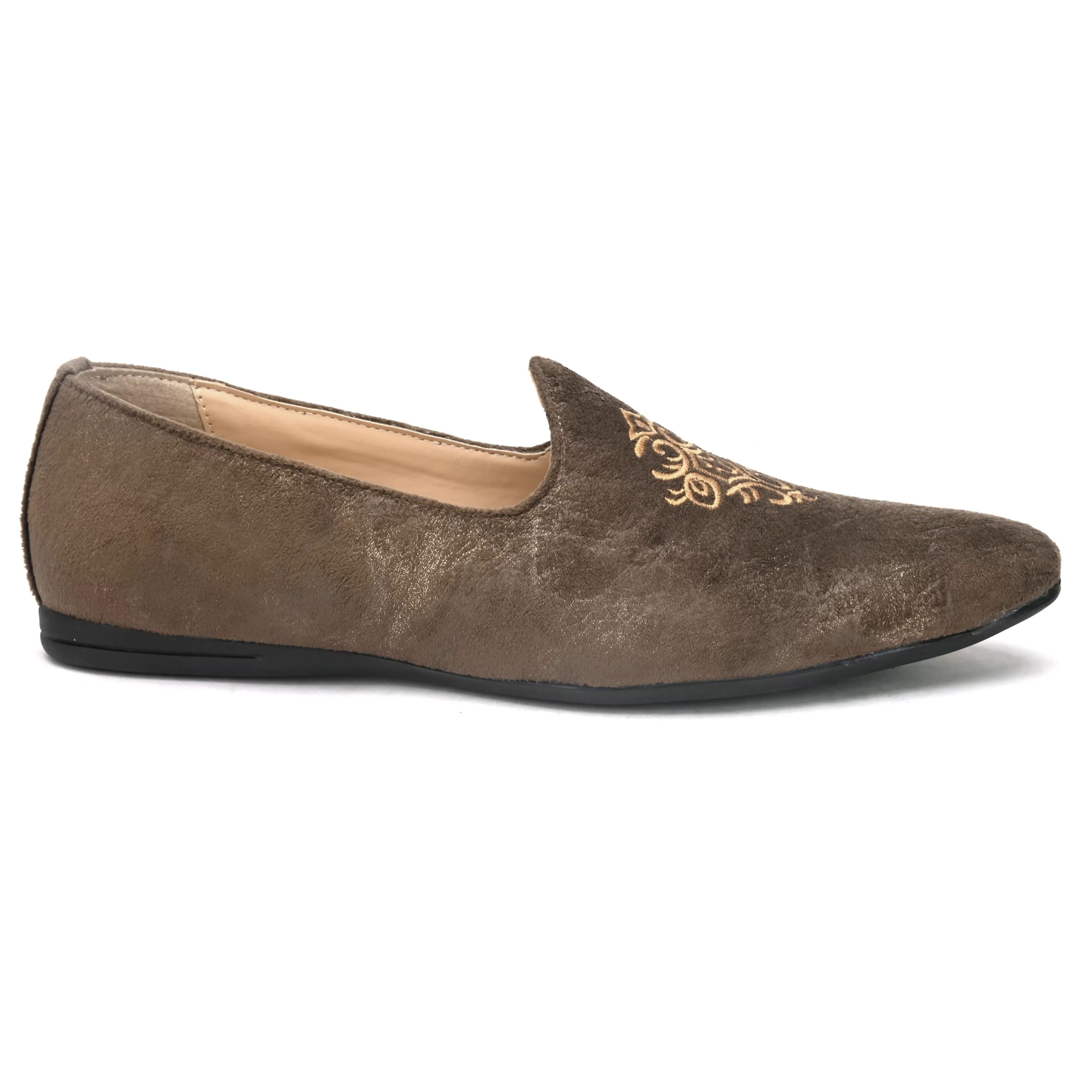 Grace Embroidered Brown Juttis