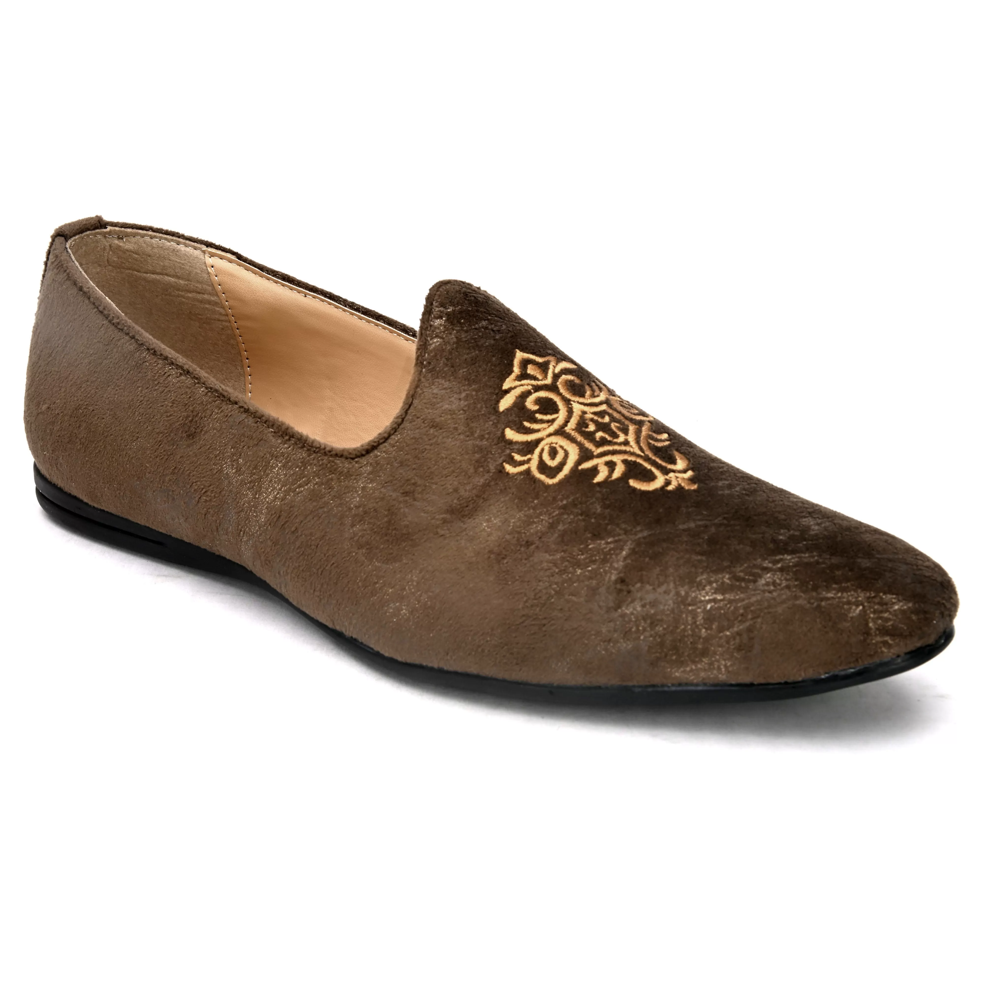 Grace Embroidered Brown Juttis