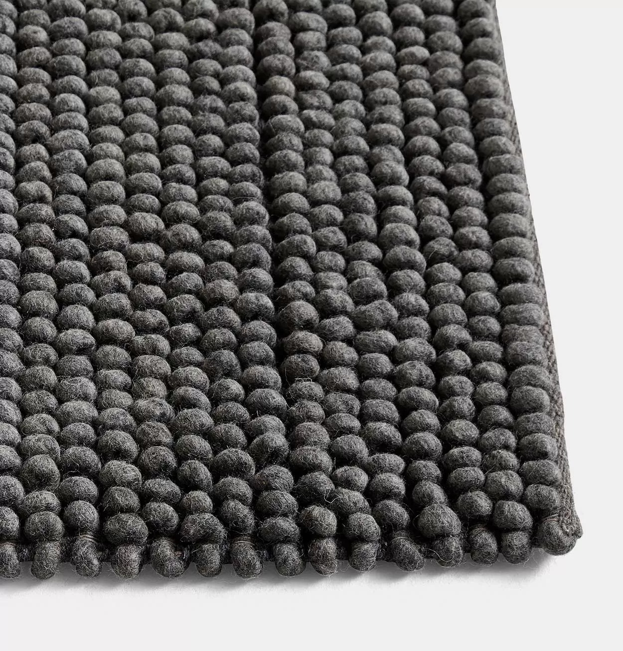 HAY Peas Rug – Dark Grey – Various Sizes