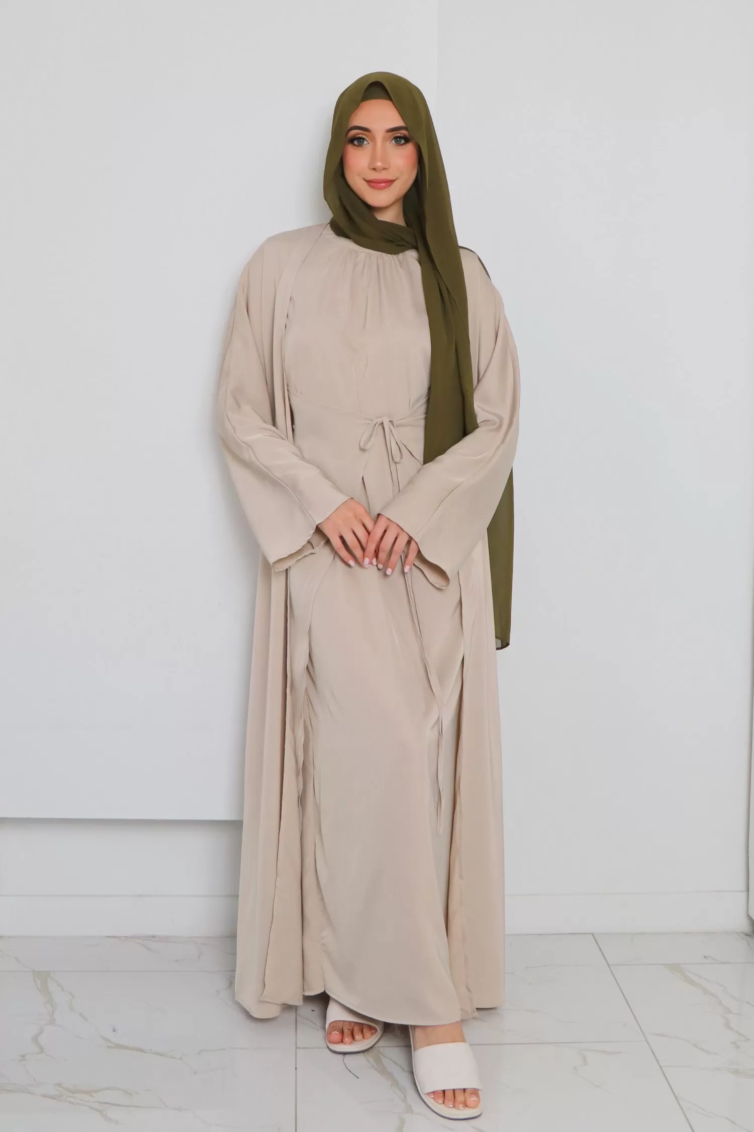 Lyla Abaya Set- Beige