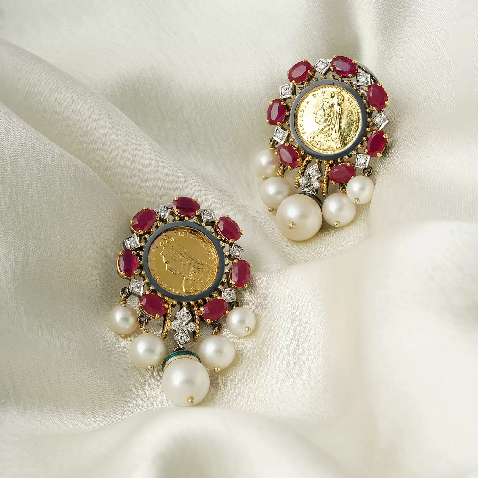 Mehr Earrings