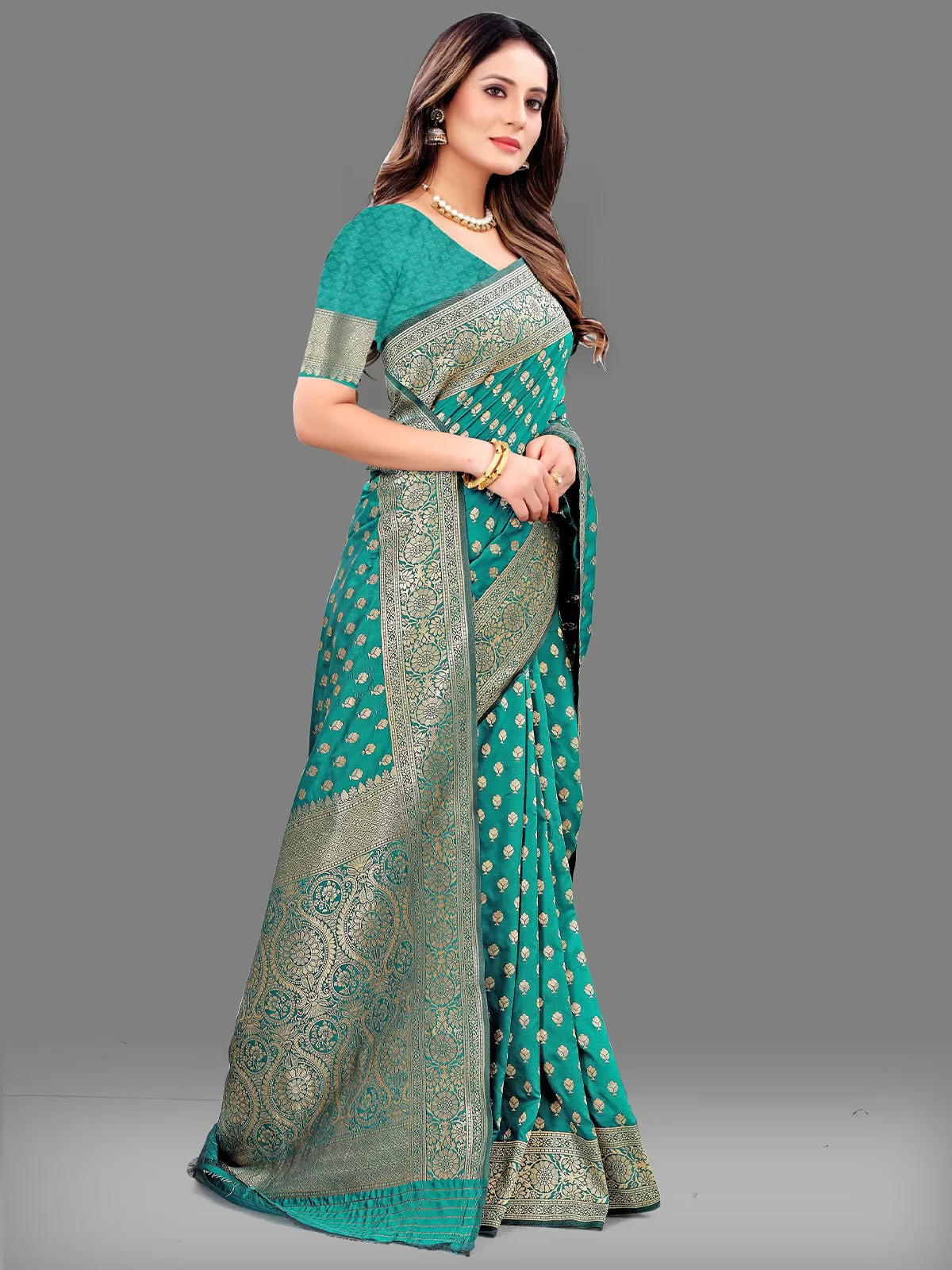 Odette Women Teal Silk Blend Woven Saree With Unstitched Blouse