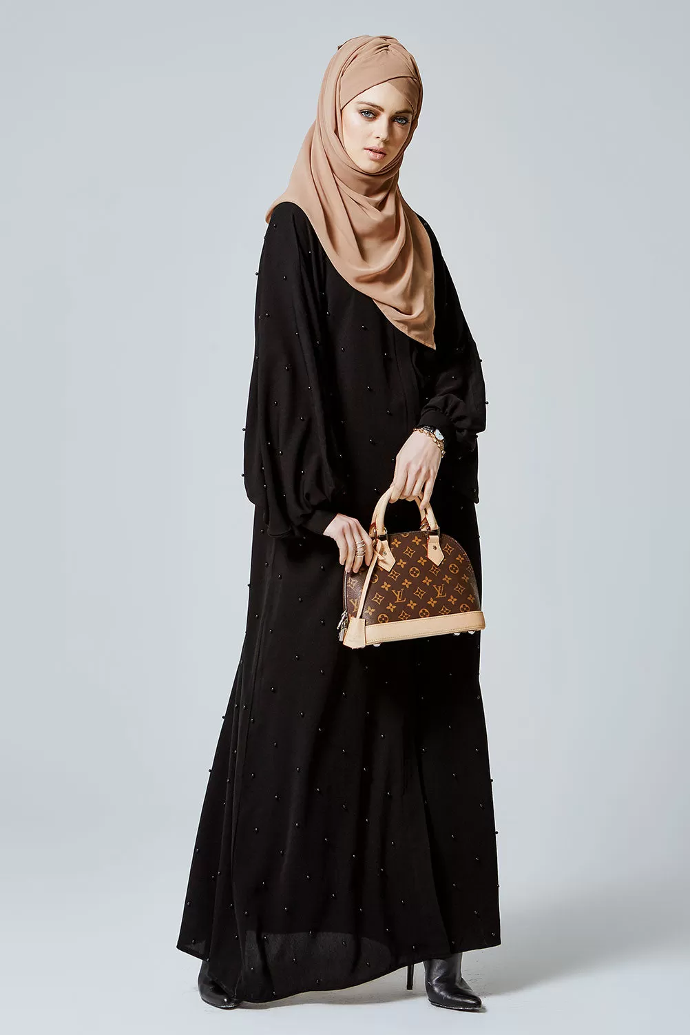 Pearl Abaya Black