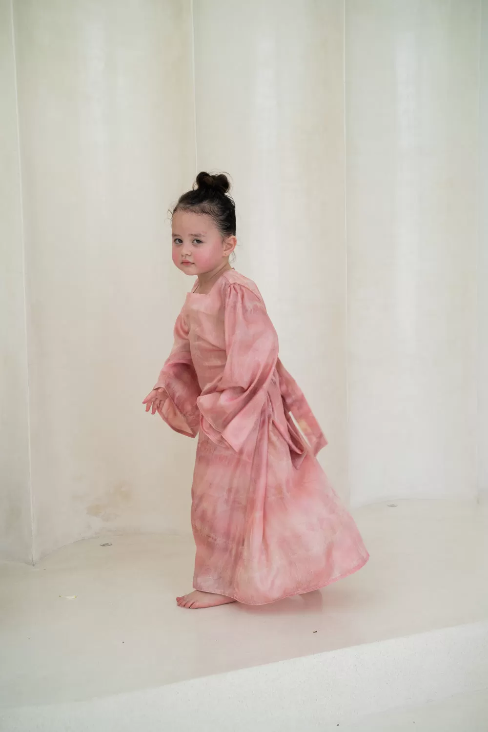 Rose Glow Kids Abaya