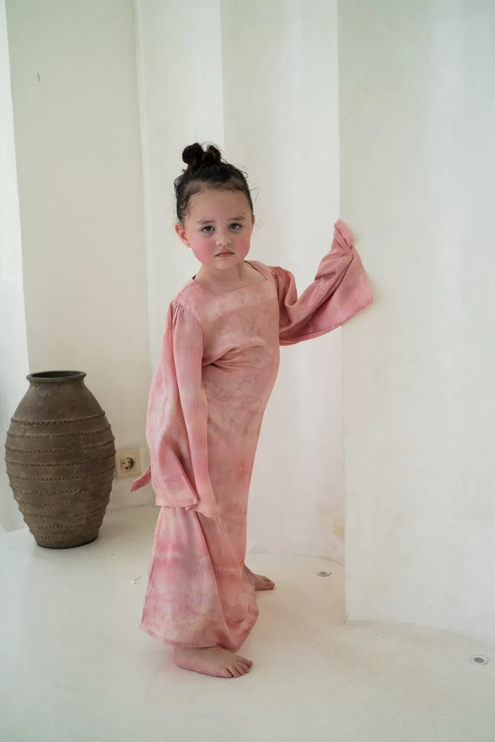 Rose Glow Kids Abaya