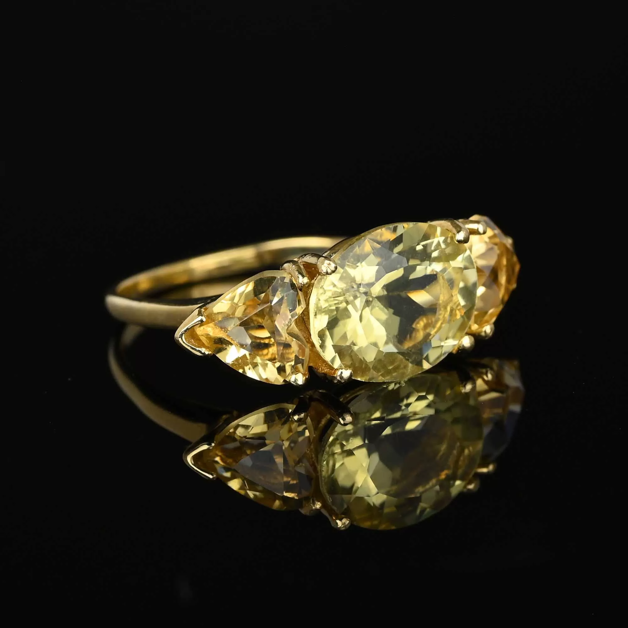 Vintage 14K Gold Heart Lemon Citrine Ring